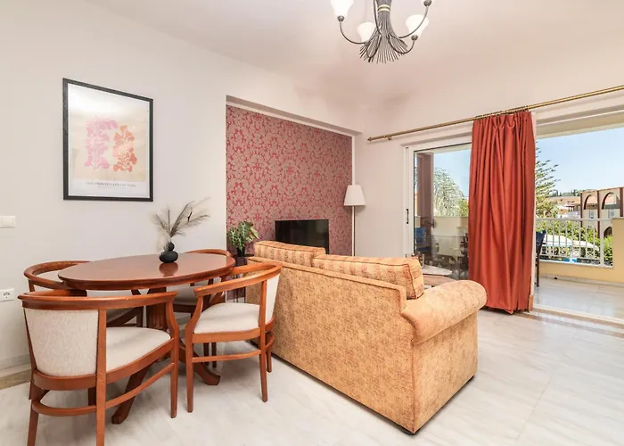 Oscar & Aparthotel 4*