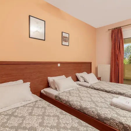 Oscar & Lägenhetshotell Alykes (Zakynthos)