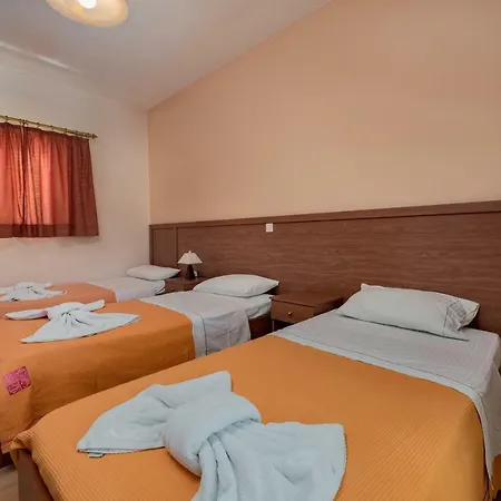 Oscar Villa&studios Aparthotel 2*