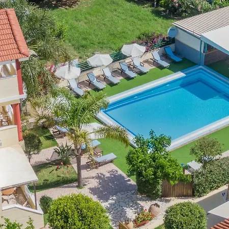 Aparthotel Oscar & 2*