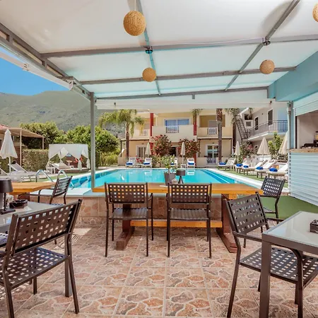 Oscar Villa&studios Apartahotel 4*