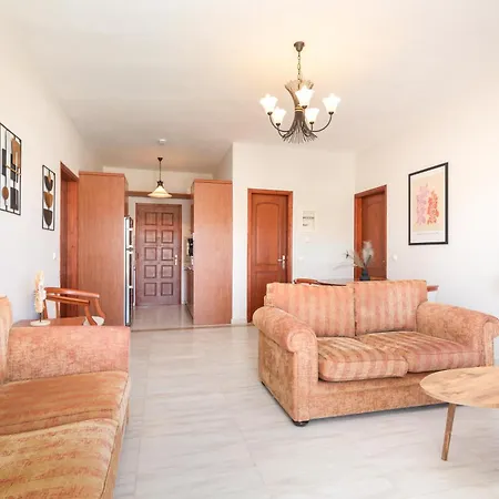 Oscar Villa&studios Apartahotel