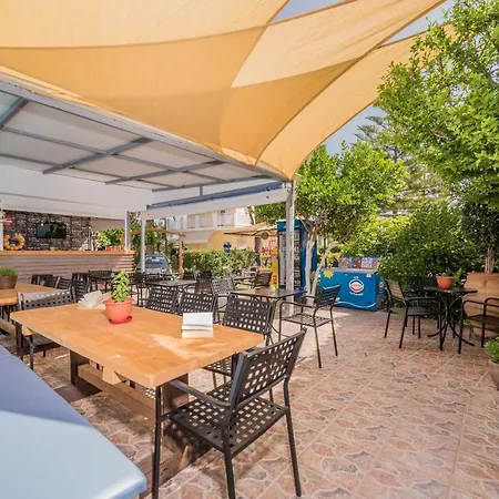 Oscar & アパートホテル 3*